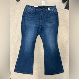 Women’s Judy Blue Fit and Flare Jeans 24W NWT
